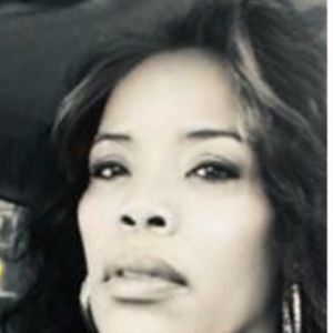 Meet your Posher, Elisa